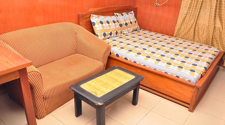 Premier Guest House Oluti