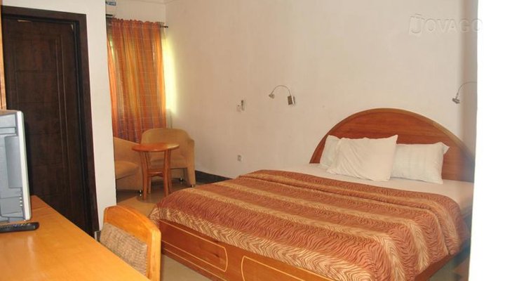 Celebrity Hotel, Yenagoa