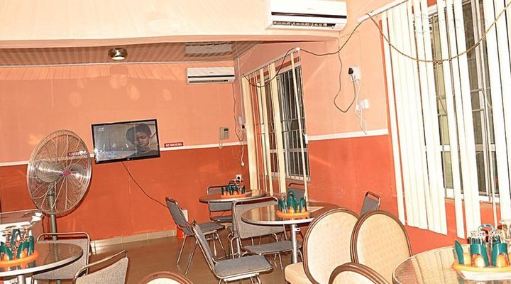 Segosh Hotel & Suite