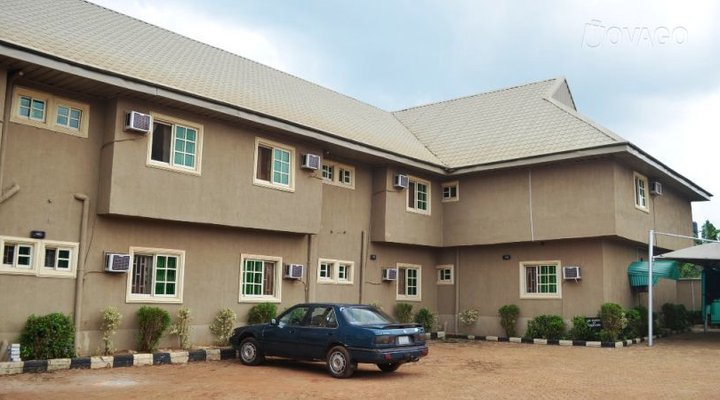 Domdest Hotel & Suites