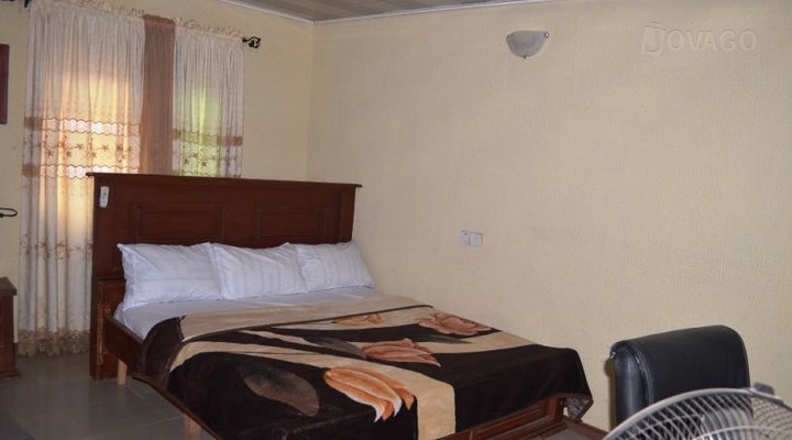 Domdest Hotel & Suites