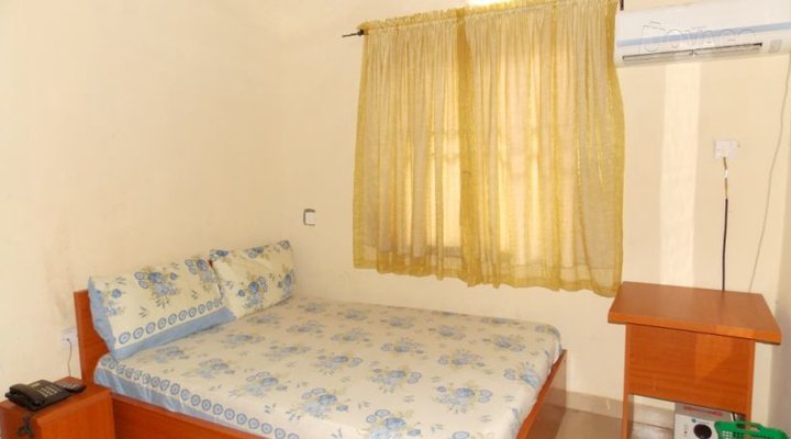 Keblat Hotel & Suites