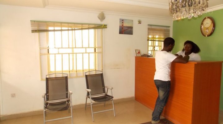 Keblat Hotel & Suites