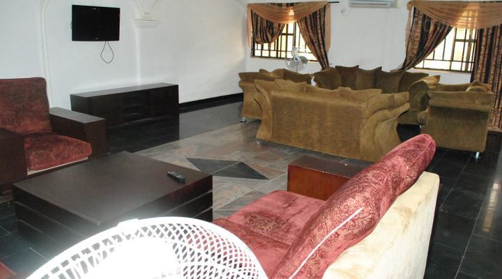 Hayfield House Hotel