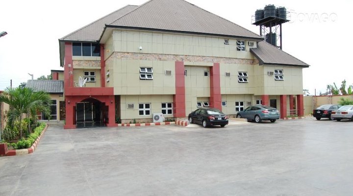 Movig Hotel & Suites