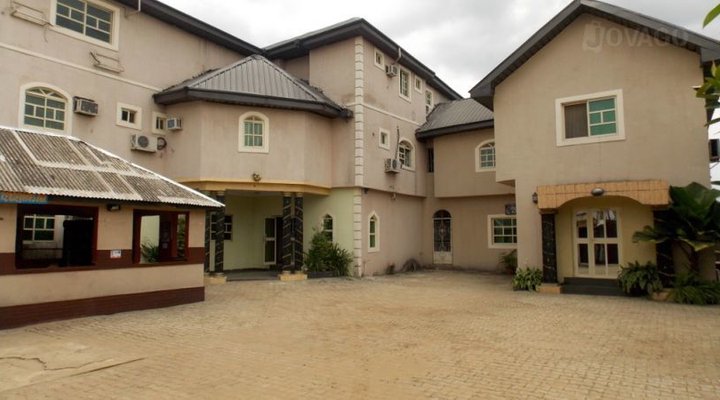 Cosmic Hotel And Suites