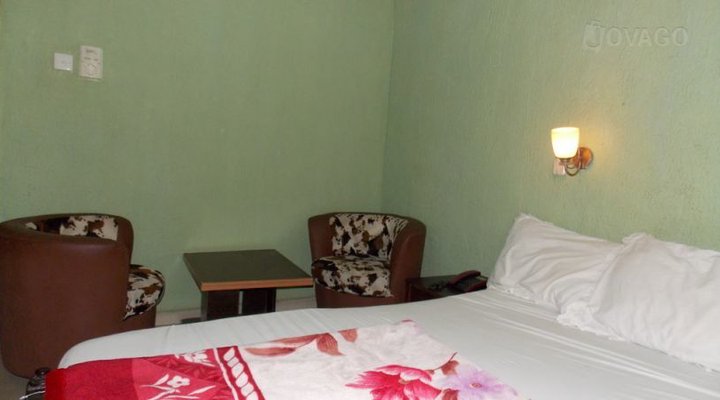 Cosmic Hotel And Suites