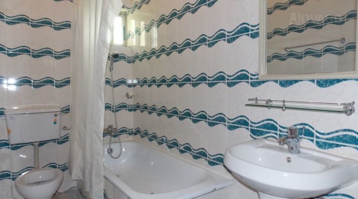Cosmic Hotel And Suites