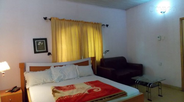 Cosmic Hotel And Suites