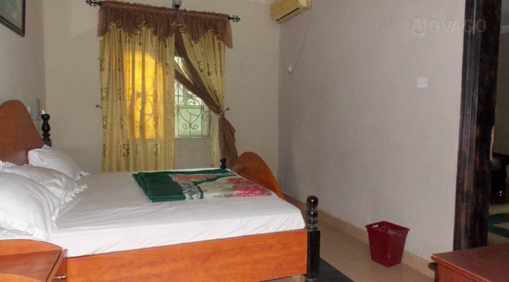 Cosmic Hotel And Suites
