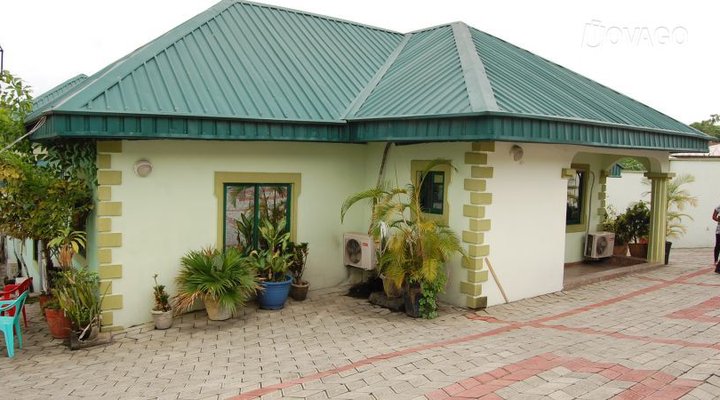 Gracious Homes