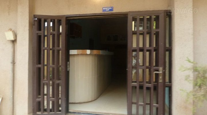 Omambala Presidential Suites, Awada