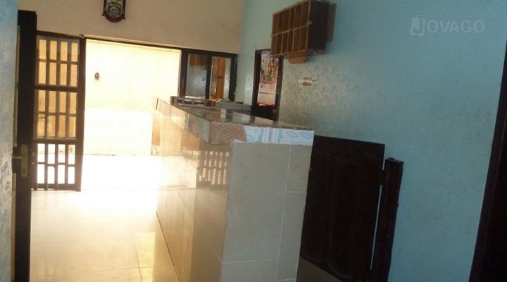 Omambala Presidential Suites, Awada