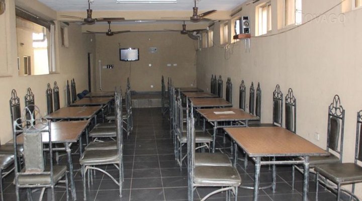 Diamond Hotel and Suites