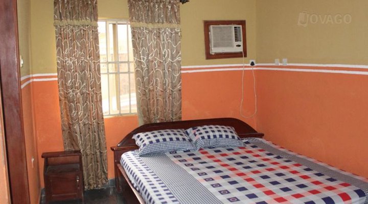 Diamond Hotel and Suites