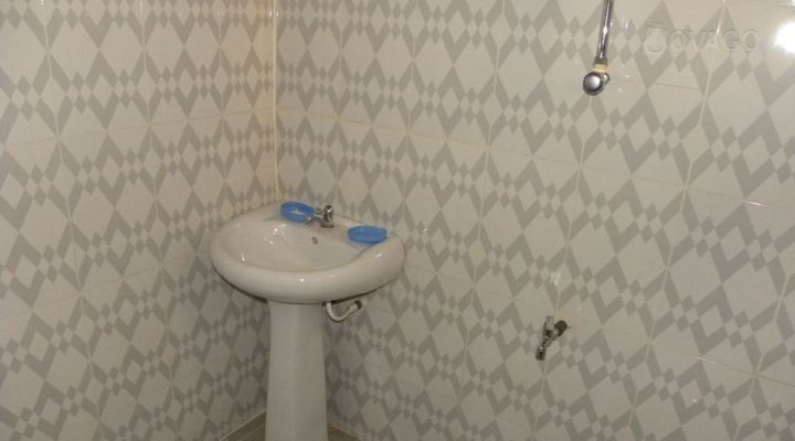 Tomotee Hotel And Suites