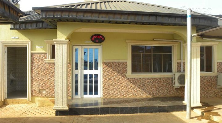 Tomotee Hotel And Suites