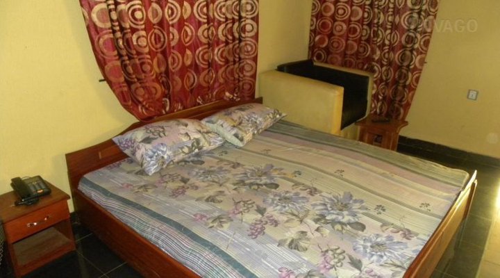 Tomotee Hotel And Suites