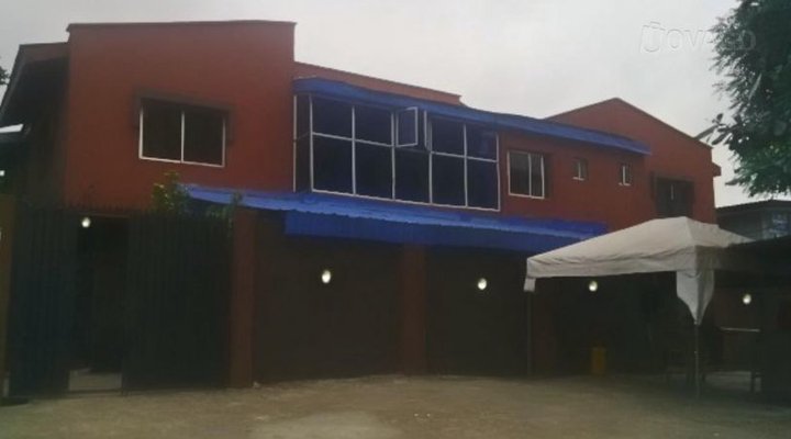 Queen's Park International Hotel