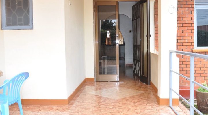 Bukoto Guest House