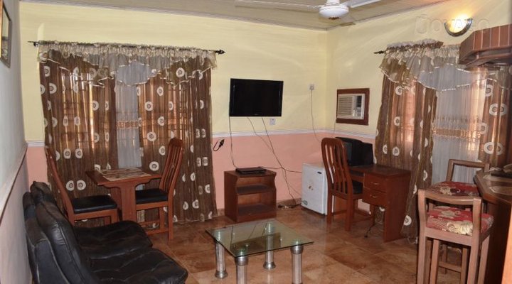 Zafike Royal Hotel