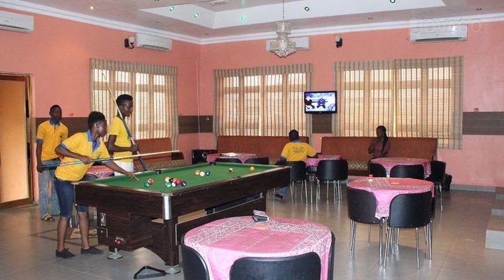 Romeo Suites & Apartments