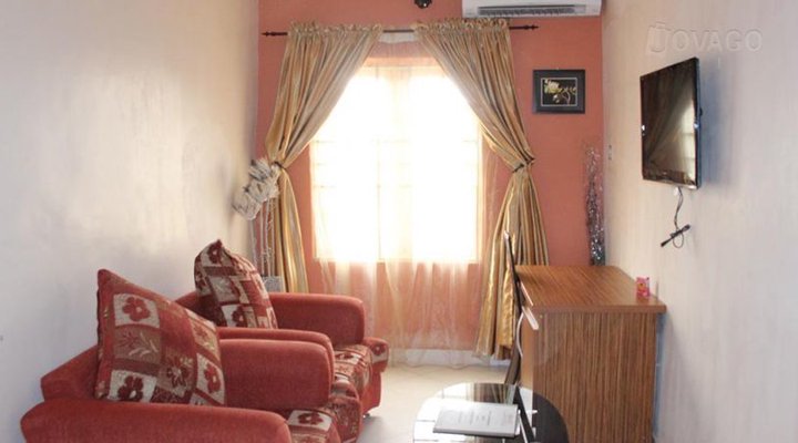 Romeo Suites & Apartments