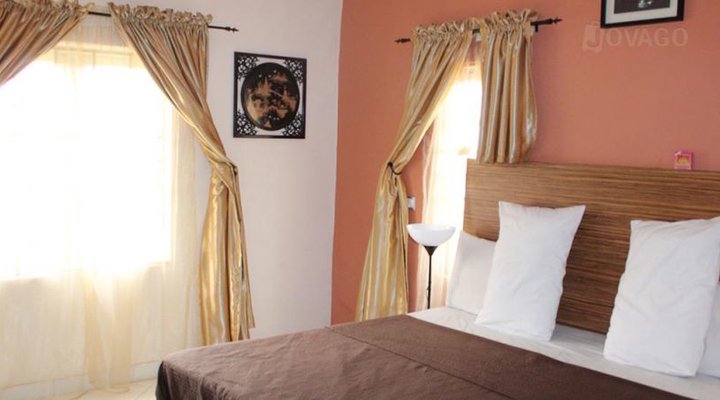 Romeo Suites & Apartments