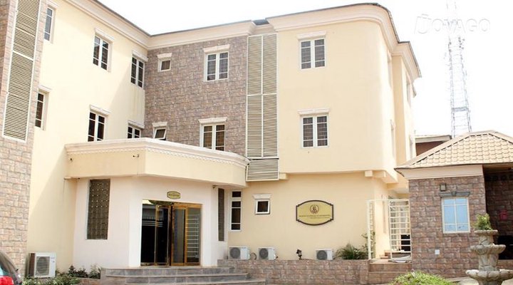 Romeo Suites & Apartments