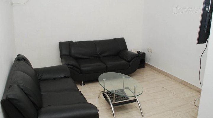 La Gold Hotel & Suite