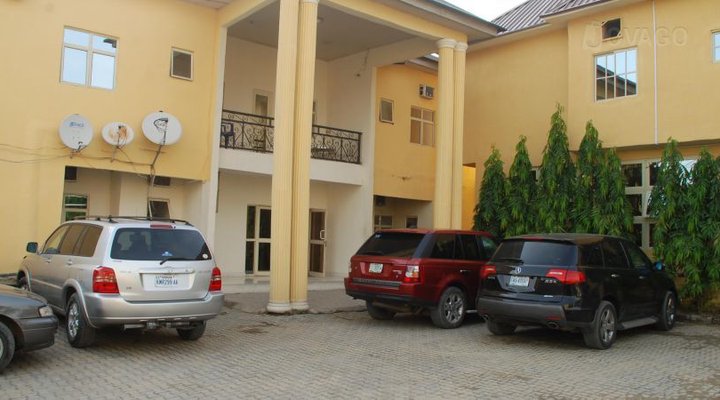 La Gold Hotel & Suite