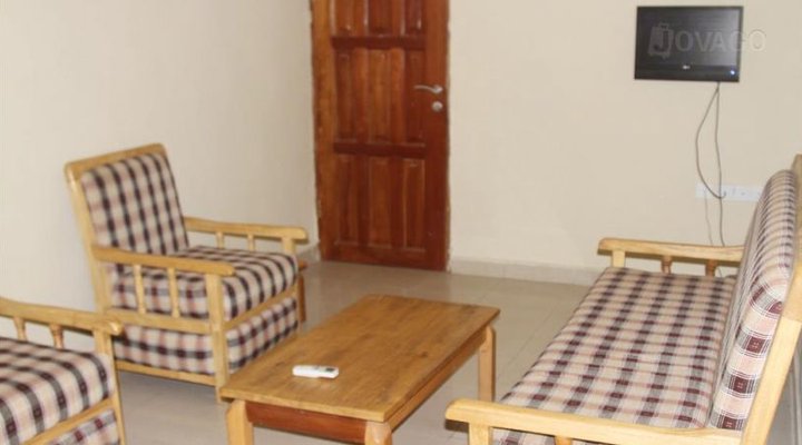 Franphinas Suites And Hotel Annex