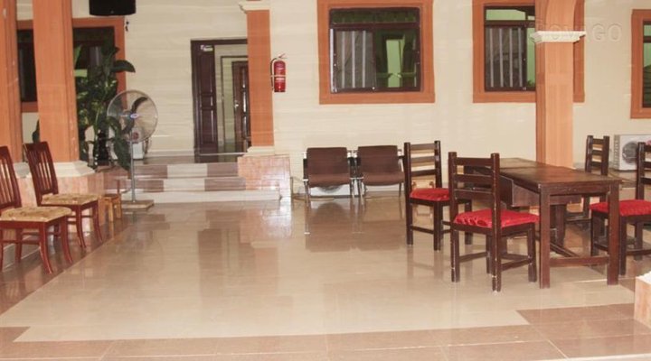 Franphinas Suites And Hotel Annex