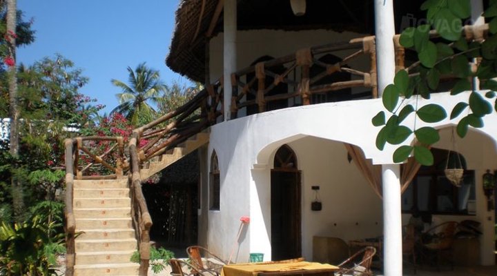Casa Umoja Guest House