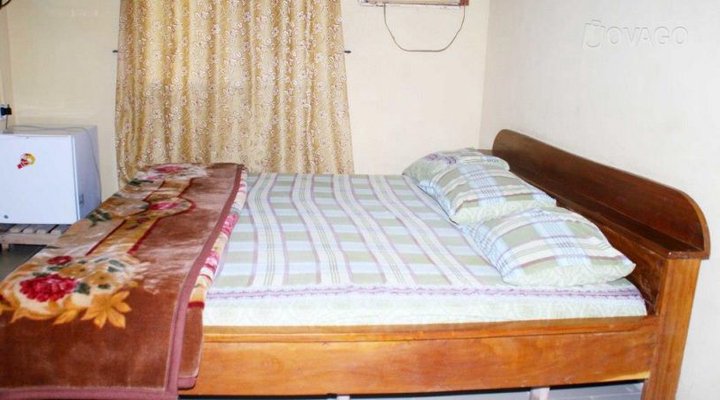 Sayom's Luxury Hotel