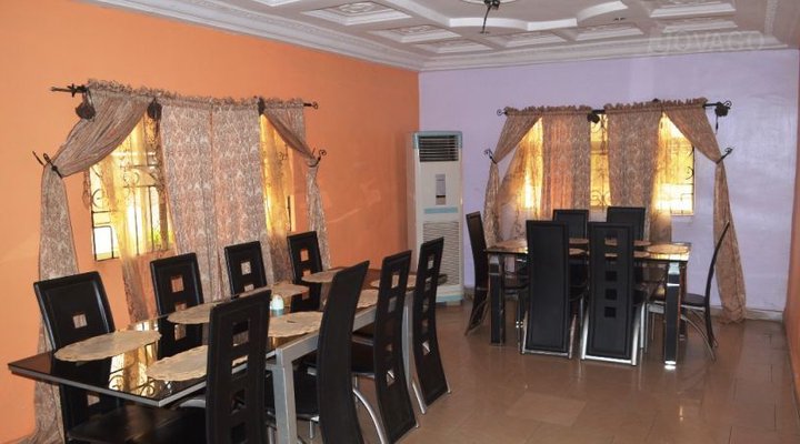 Oasis Royal Grand Hotel