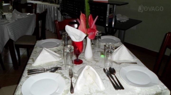 Lush Garden Business Hotel
