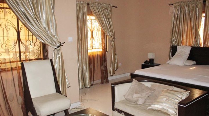 Buckingham Palace Hotel