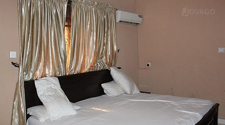 Buckingham Palace Hotel