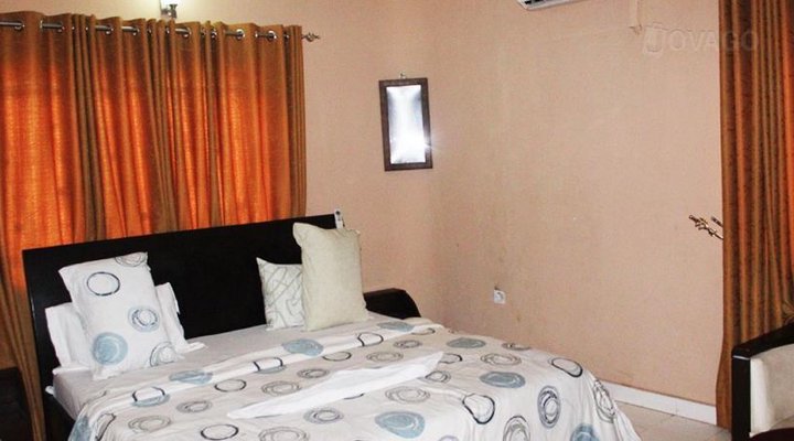 Buckingham Palace Hotel