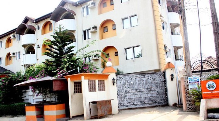 Buckingham Palace Hotel