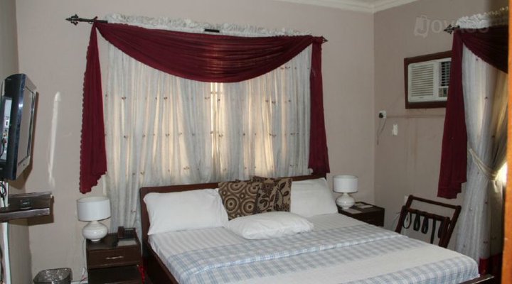 Sena Hotel And Resort Limited