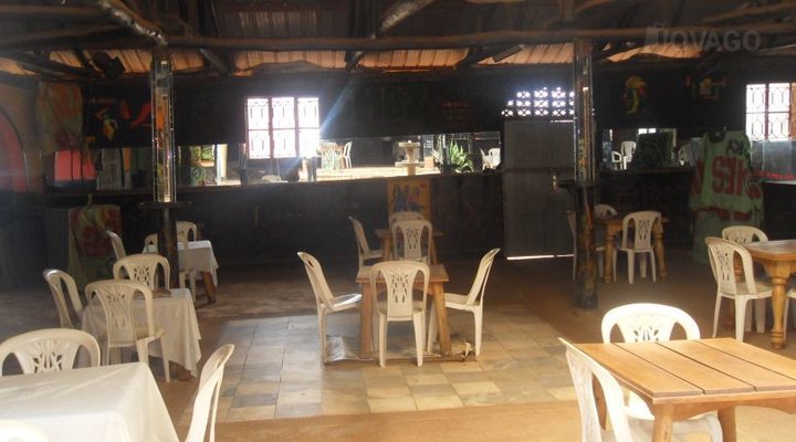 Chez Johnson Hotel-Kazo