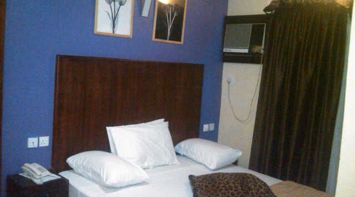 GQ Suites