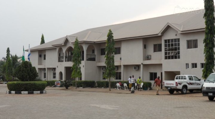 Whyte View Hotel & Towers