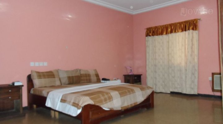 Whyte View Hotel & Towers