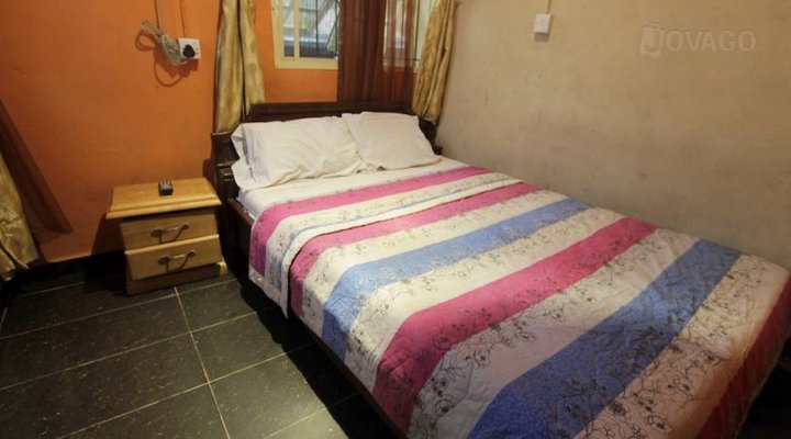 Ultimate Hotel Bariga