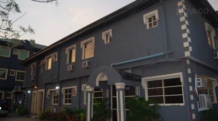 Rob Emmics Hotel Limited