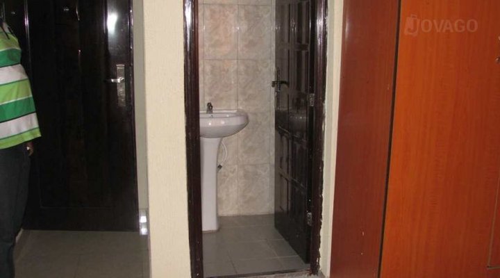 Next Level Hotel &Suites