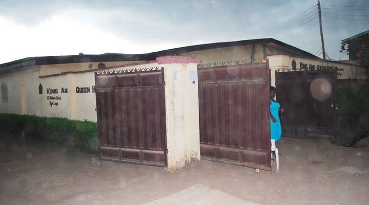 King and Queen Hotel